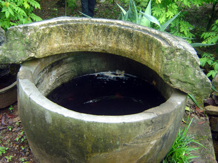 Chiếc[-]thống[-]"độc[-]địa’[-]của[-]gia[-]đình[-]phố[-]cổ[-]Hà[-]Thành